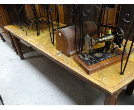 Vintage wooden narrow refectory-style dining tablecondition report:The dimensions are as followsHeight – 73cmsDepth – 85cmsLe