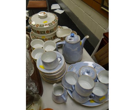 Blue & white J&C Gretel Bavaria teaset, 'Midwinter' cameo, Royal Worcester 'Evesham' ramekins
