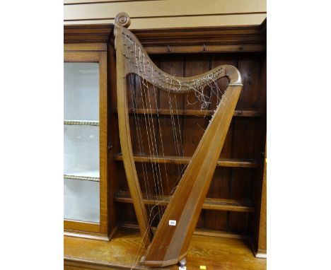An original small modern John Thomas harp (A/F)