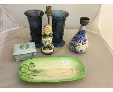 A small group of items to inc a charming figural lamp base, a pair of Art Deco glass vases, a Carltonware blue and white vase