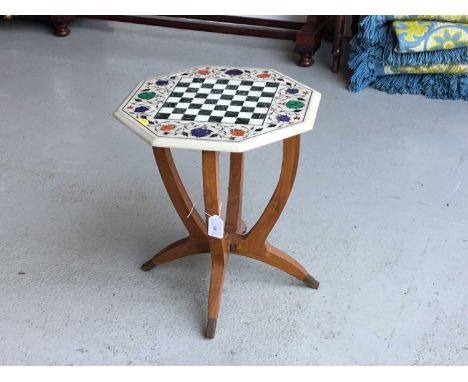 Italian marble pietra dura octagonal games table with malachite and Lapis decoration, and chess board top, on folding walnut 