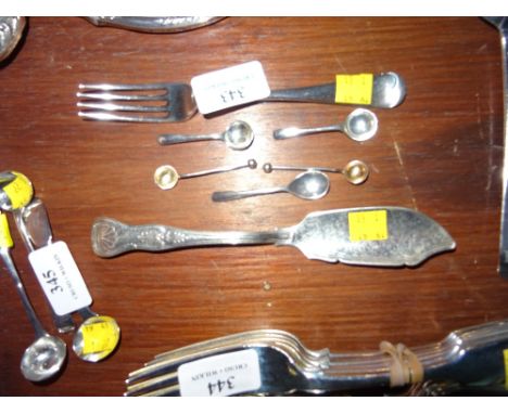 FIVE MUSTARD SPOONS [2 LONDON, 1 BIRMINGHAM AND 2 OTHER PLATED] SHEFFIELD SILVER DESSERT FORK PLUS SILVER BUTTER KNIFE