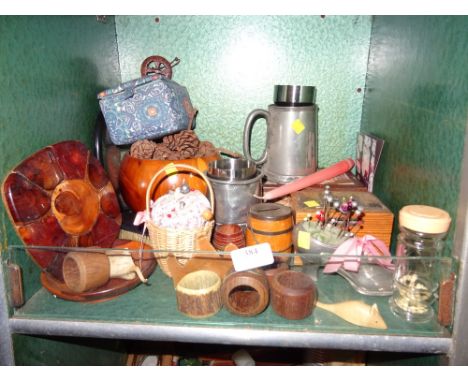 LARGE QUANTITY OF VARIOUS COLLECTIBLES INCLUDING PIN CUSHIONS, NAPKIN RING HOLDERS, WOODEN BOWLS ETC