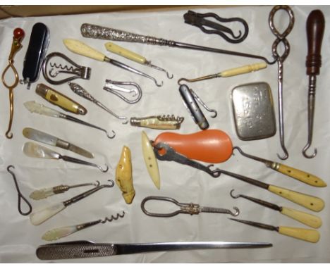 TRAY OF BUTTON HOOKS AND OTHER MISCELLANEOUS