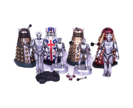 Doctor Who - Electronic Toys - a collection of (mostly) electronic / talking Dr Who toys including: x4 large scale Radio Cont