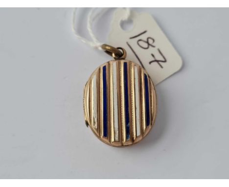 A oval back and front gold locket with enamel line design 