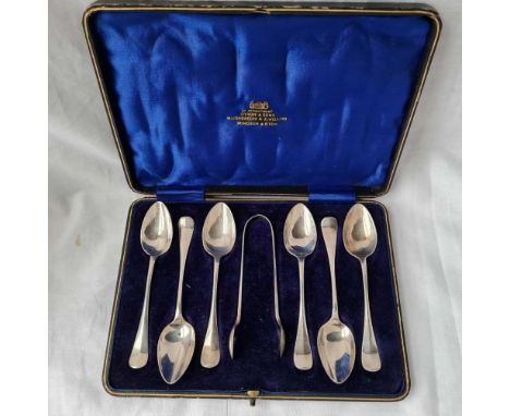 A set of six Hanoverian pattern tea spoons and a pair of tongs - Chester 1913 - 131g