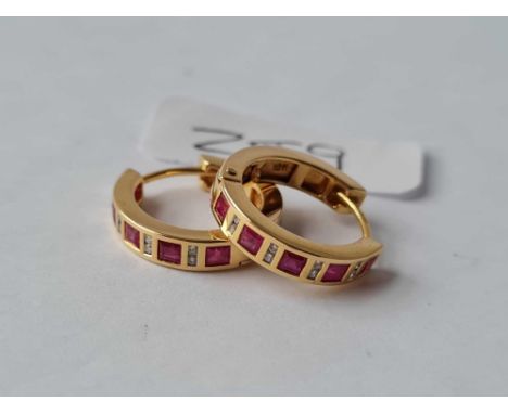 A PAIR OF VINTAGE RUBY AND DIAMOND HOOP EARRINGS 18CT GOLD - 6 GMS 