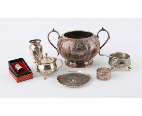 Silver Jubilee silver dish, 8 cm diameter, silver mustard pot, other small silver collectables, white metal pill box, silver 