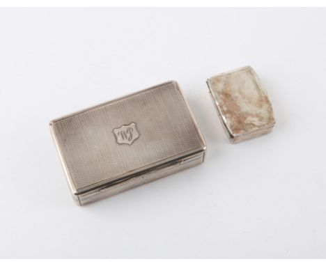 Victorian engine turned silver snuff box by Charles Rawlings & William Summers, London 1850, 3.45oz, 107.2gm, and a pill box 