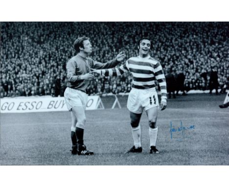 Lou Macari Celtic Signed 10 X 15 Black And White Photo. Good condition. All autographs come with a Certificate of Authenticit