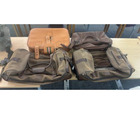 Selection of vintage bags to include Kangol etc 