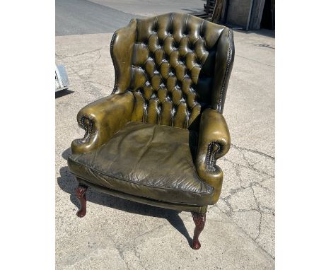 Vintage green leather buttoned back chesterfield fire side chair 