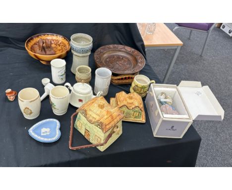 Selection of miscellaneous to include vintage tea pots, cheese dish, Ladro figure etc 