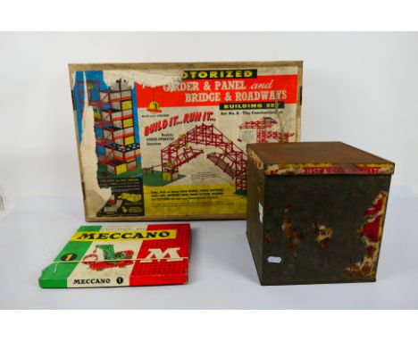 Chad Valley - Meccano - Bayko - A boxed Chad Valley Motorized Building Set No.8, a boxed Meccano set No.1 and a quantity of B