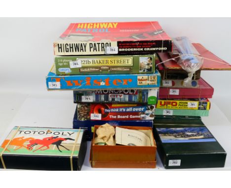 Victory - Tri-ang - Gibson's Games - 15 x vintage board games and jigsaws including Highway Patrol, Twister, Monopoly, Rota-C