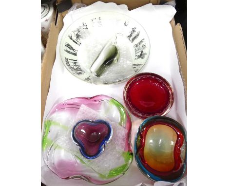 A collection of glassware, to include art glass model of an elephant, h.19cm; and various glass dishes 