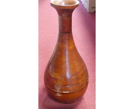 A collection of miscellaneous items to include reproduction Chinese Yixing red ware tea wares, a green glass pestle &amp; mor