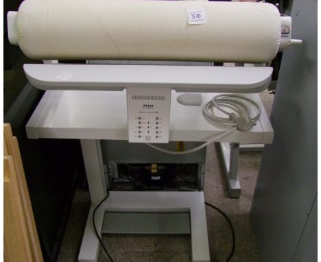 pfaff roller steam press: 560 