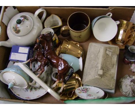 A mixed collection of ceramic items including: Royal Doulton Melrose tea ware items, Wade gold cups and saucers, Masons hunti