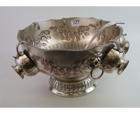 Silver plated on copper punch bowl: ladle and 6 serving cups 