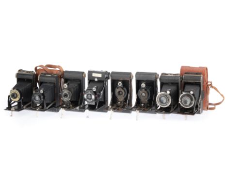 A Selection of Folding Pocket Cameras, to include a Kodae No.2 Hawkeye Cartridge camera, a Kershaw 8-20 Penguin, two Kodak No