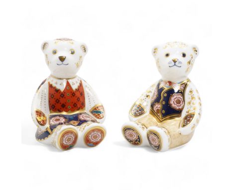 Two Limited Edition Royal Crown Derby paperweights, compromising Yorkshire Rose Mummy Bear, no.74/750, and Yorkshire Rose Dad