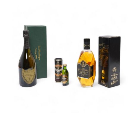 Moët et Chandon, Cuvée Dom Perignon Vintage Champagne, 1990, Epernay, one bottle in presentation box, 750ml, 12.5& vol, one b