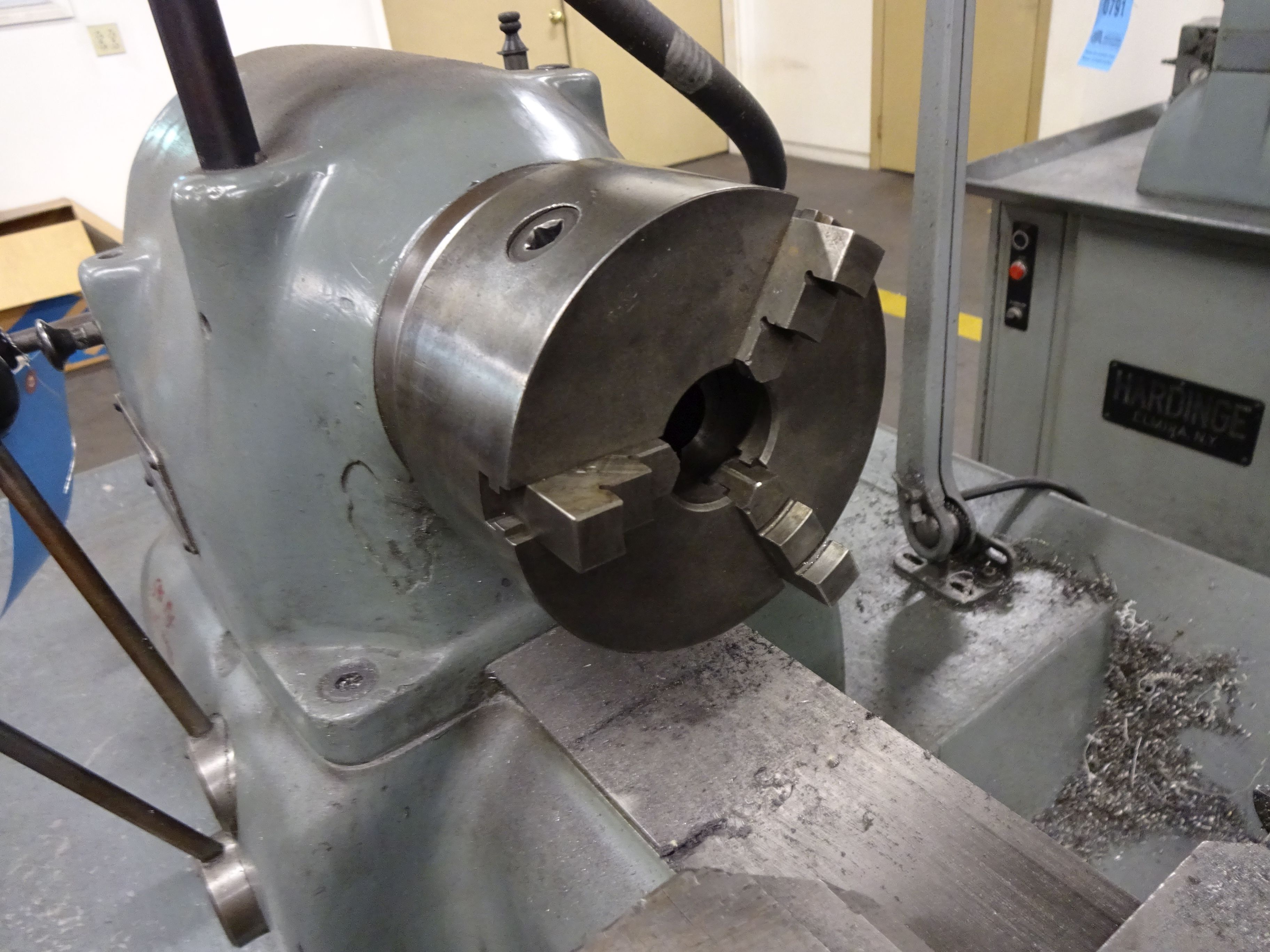 HARDINGE MODEL DV-59 PRECISION DOVETAIL BED LATHE; S/N 5" 3-JAW CHUCK