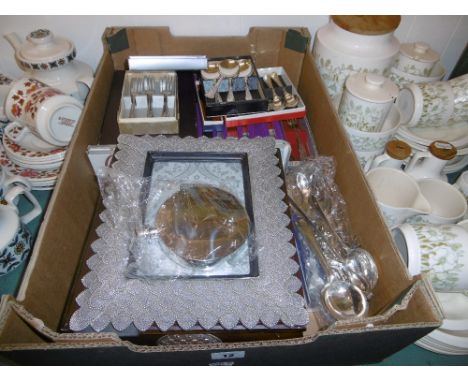 QTY OF SILVER PLATED CUTLERY ETC.
