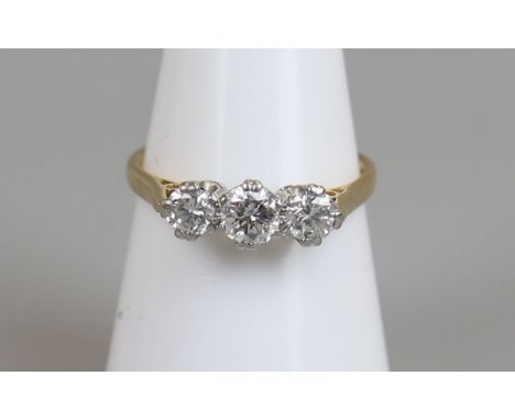 18ct gold 3 stone diamond ring, size M¾