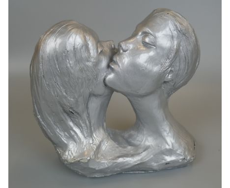 Bust of lovers - Approx H: 17.5cm