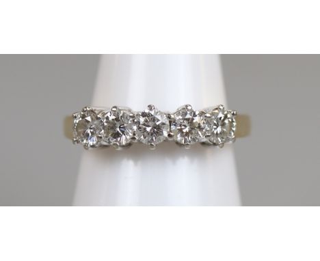 18ct gold 5 stone diamond ring, size K