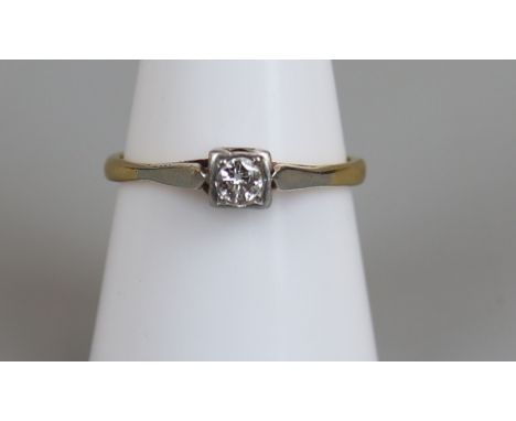 18ct gold &amp; platinum set diamond ring, size O¼