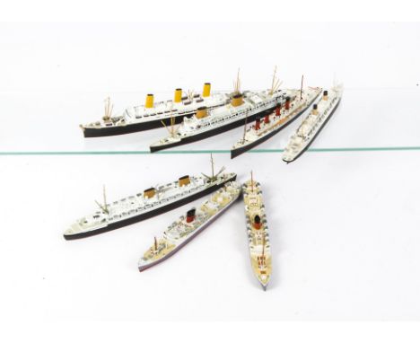 Ocean Liners and Merchant Navy 1:1200 scale and smaller metal waterline models, Nelson 010 Capetown Castle (2), Mercator M513