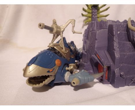 He-Man, Mattel vehicles/playset: slime pit, War Whale, Skeletor Attack squid, incomplete, in very good condition. UK P&amp;P 
