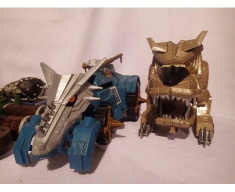 He-Man 200x and new adventures of He-Man vehicles, by Mattel, Spitbull, Battle tank, Bashing Beetle and Bojalet vehicle from 