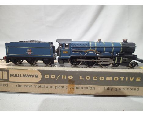 OO scale Wrenn W2223 Windsor Castle, BR Blue, 4082, in very good to excellent condition, missing one metal tyre from front bo