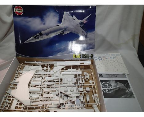 Airfix A10105 1/48 scale BAC TSR-2, appears complete, box with wear. UK P&amp;P Group 2 (£20+VAT for the first lot and £4+VAT