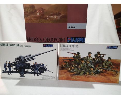 Three Fujima 1/76 scale military kits, all as new/sealed, storage wear to boxes. UK P&amp;P Group 1 (£16+VAT for the first lo