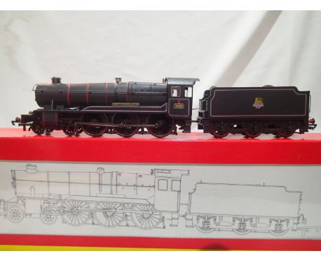 OO scale Hornby R2174 County of Northampton, 1022, black, early crest, very good condition, damage to cab roof (crack), detai