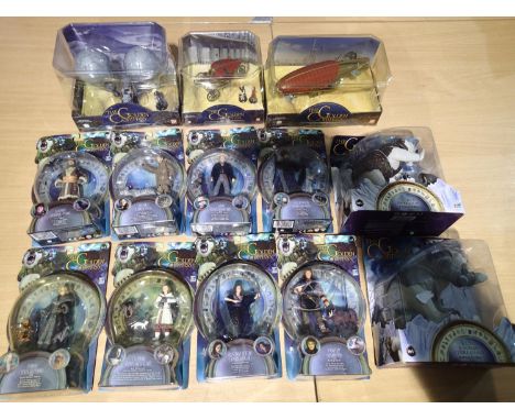 Thirteen The Golden Compass figures and vehicles, all near mint, wear to boxes. UK P&amp;P Group 2 (£20+VAT for the first lot