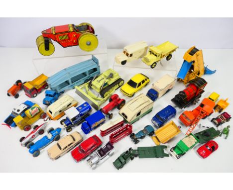 Mettoy - Dinky Toys - Minic - Corgi Toys - Others - An unboxed collection of diecast, tinplate and wooden model vehicles in a