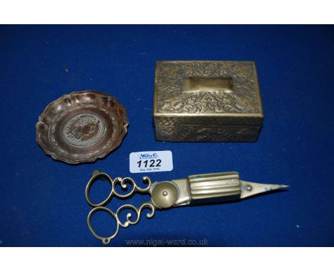 A quantity of miscellanea including candle snuffers, trinket box and small Napoleon metal dish