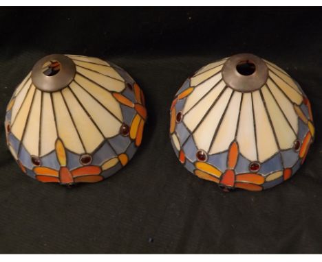 Pair of modern Tiffany style light shades with dragonfly decoration, 10" wide 
