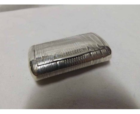 19th Century Georgian style snuff box, the body with reeded decoration and central hinged lid, no marks apparent, 2.25"  long
