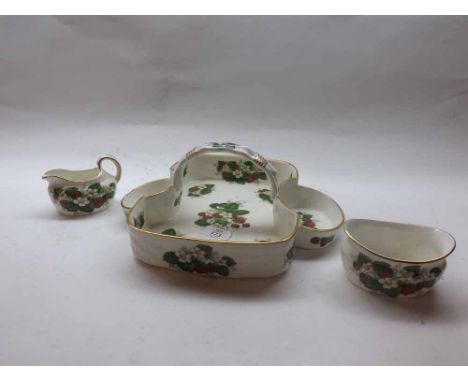 Hammersley Strawberry Ripe small tea tray with looped handle and integral Jug and Sugar Basin, tray 10" wide 