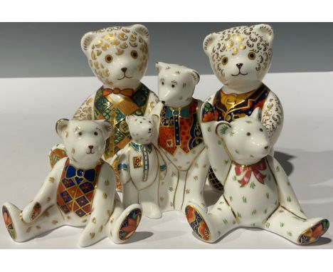 A Royal Crown Derby paperweight, Debonair Bear, Collector's Guild exclusive, gold stopper, 12cm, printed mark in red; others,