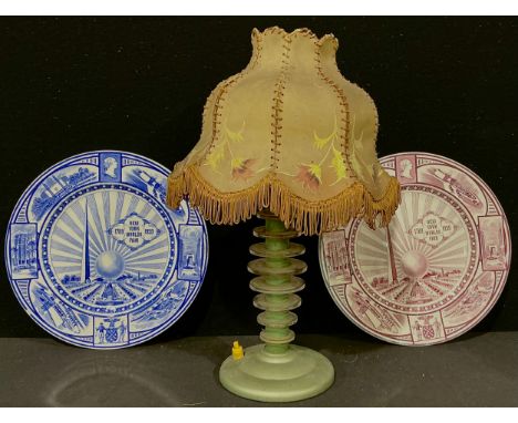 A pair of J &amp; G Meakin New York Worlds Fair 1789-1939 plates in blue and white and puce and cream, 26.9cm diameters, prin