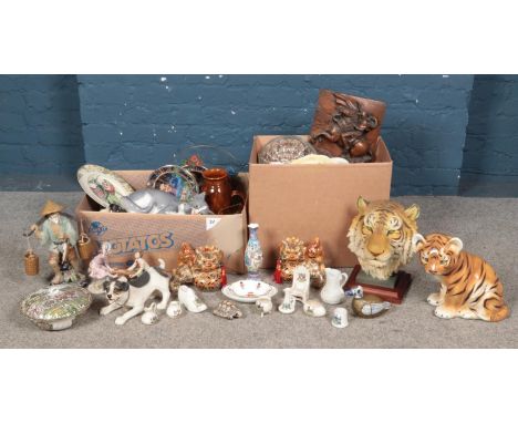 Two boxes of mainly ceramics, together with a 'Bar-Lock' typewriter. To include Bradford Exchange cabinet plates, Royal Doult